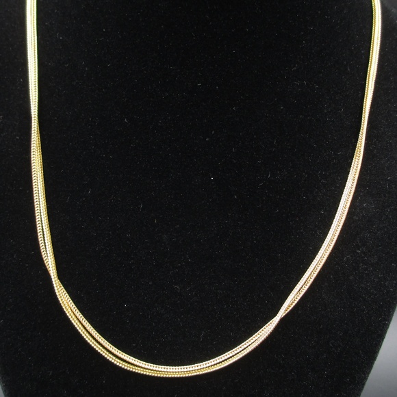 Jewelry - Vintage Gold Tone Long Chain Napier Necklace